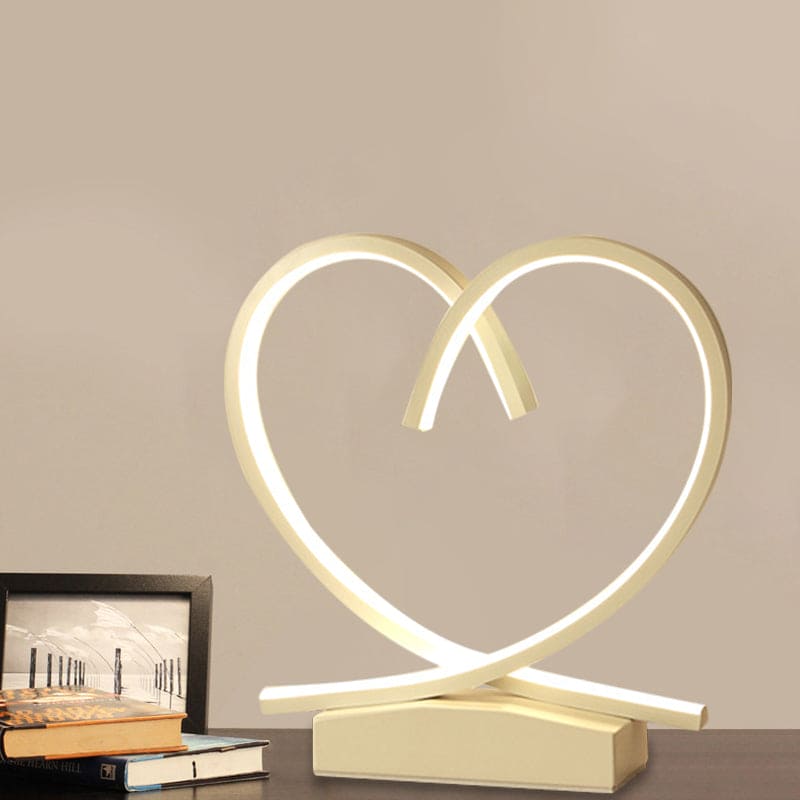 Lampe de Table Cœur – Éclairage Élégant pour Décoration Maison et Bureau