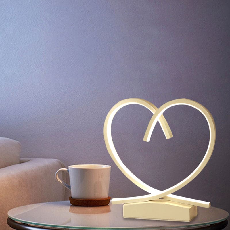 Lampe de Table Cœur – Éclairage Élégant pour Décoration Maison et Bureau