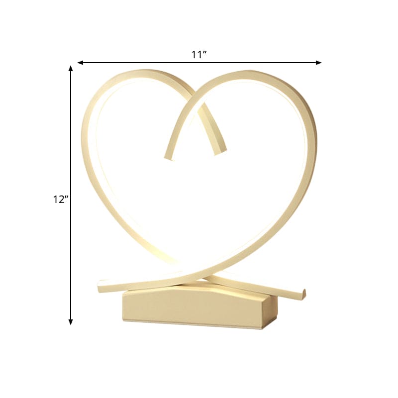 Lampe de Table Cœur – Éclairage Élégant pour Décoration Maison et Bureau