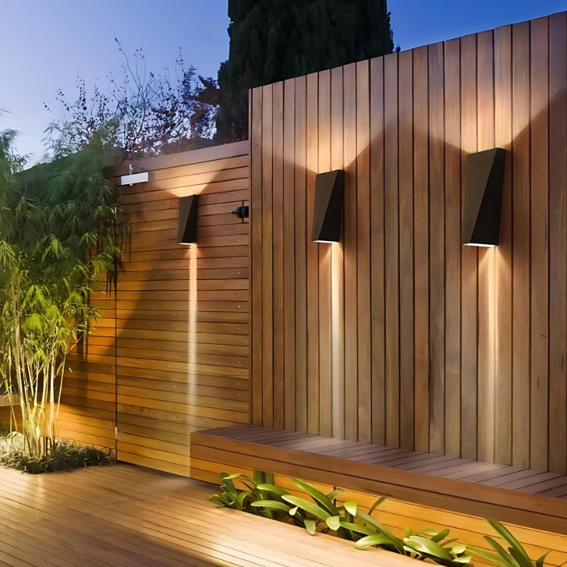 Lampe murale extérieure LED moderne – Éclairage élégant pour maison et jardin