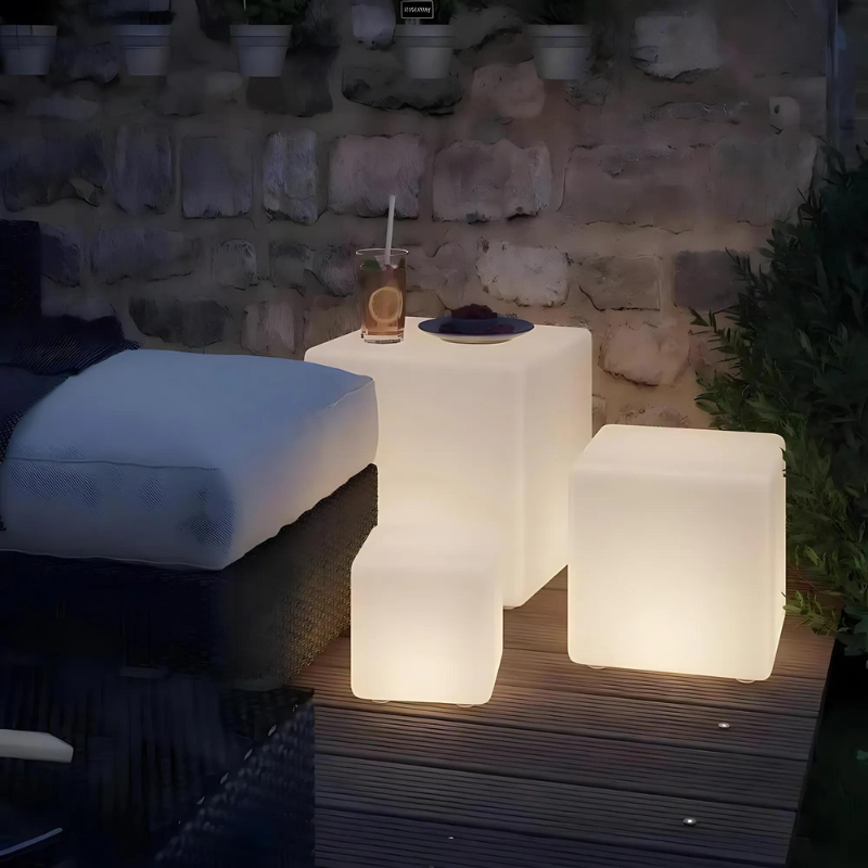 Lampe LED de Jardin – Éclairage Cubique avec Télécommande pour Décoration Extérieure Élégante