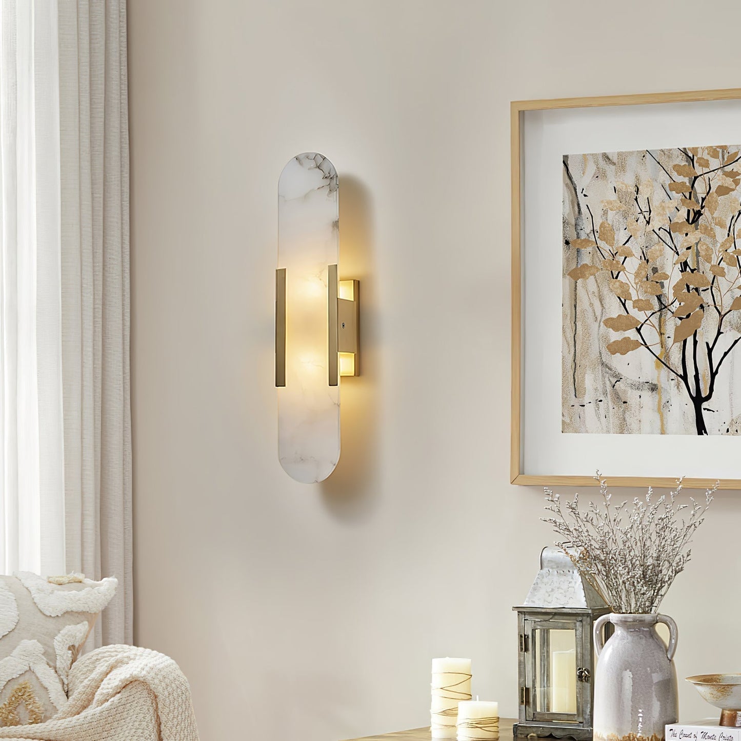 Applique Murale en Albâtre – Lampe murale élégante avec accent en laiton décoratif