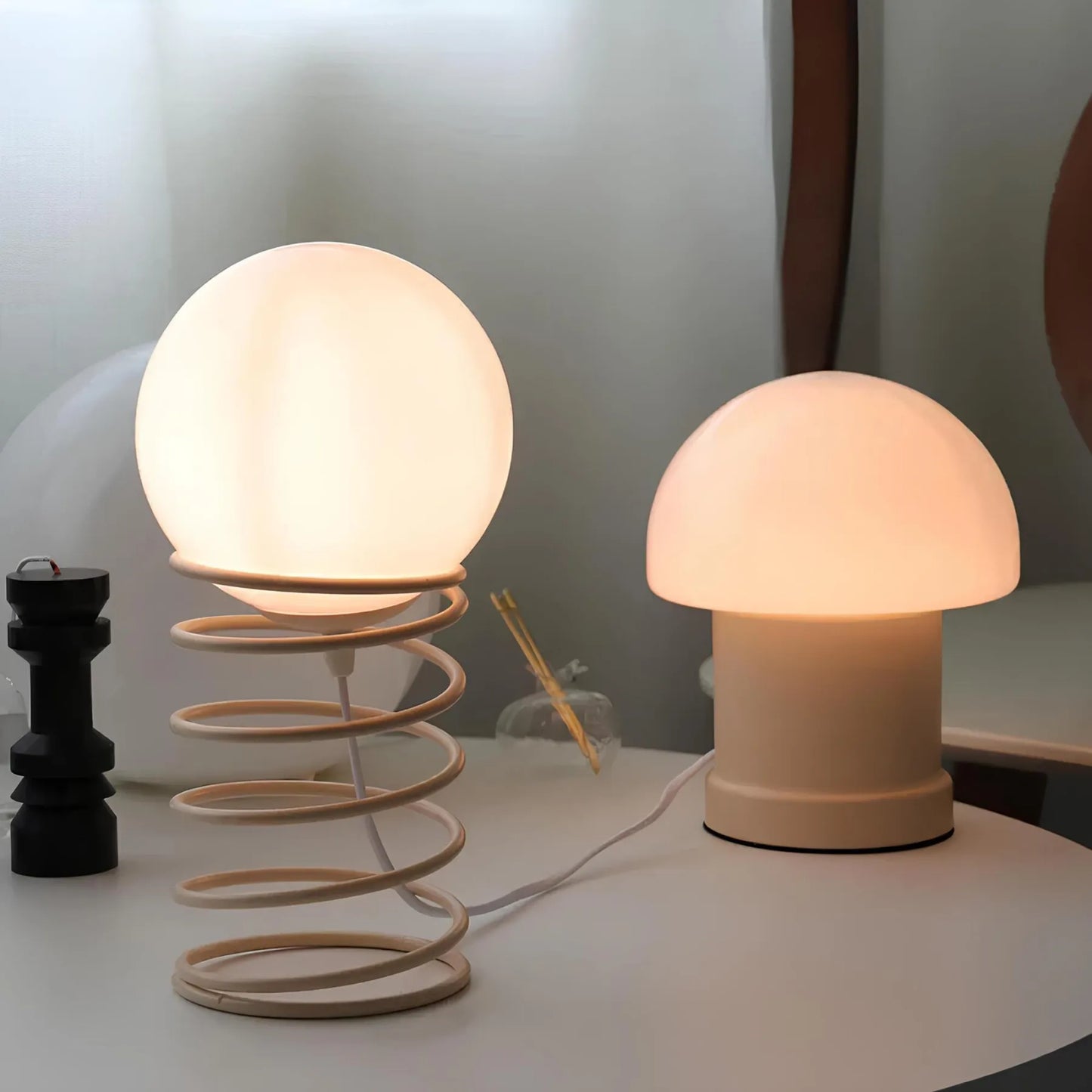Lampe de Table Élégante – Éclairage Design pour Maison et Bureau Chic