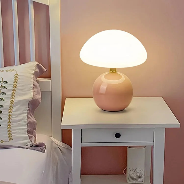 Lampe de Table Élégante – Éclairage d'Accent Ludique pour Maison et Bureau