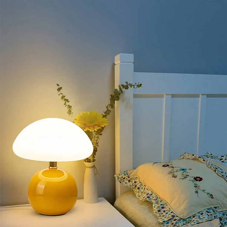 Lampe de Table Élégante – Éclairage d'Accent Ludique pour Maison et Bureau