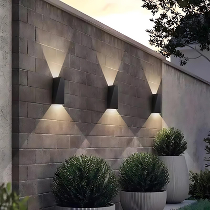 Lampe murale extérieure LED moderne – Éclairage élégant pour maison et jardin