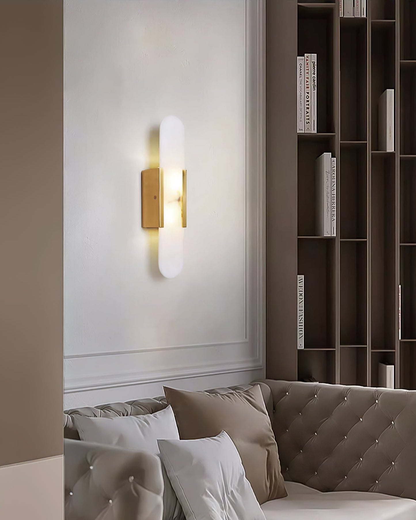 Applique Murale en Albâtre – Lampe murale élégante avec accent en laiton décoratif