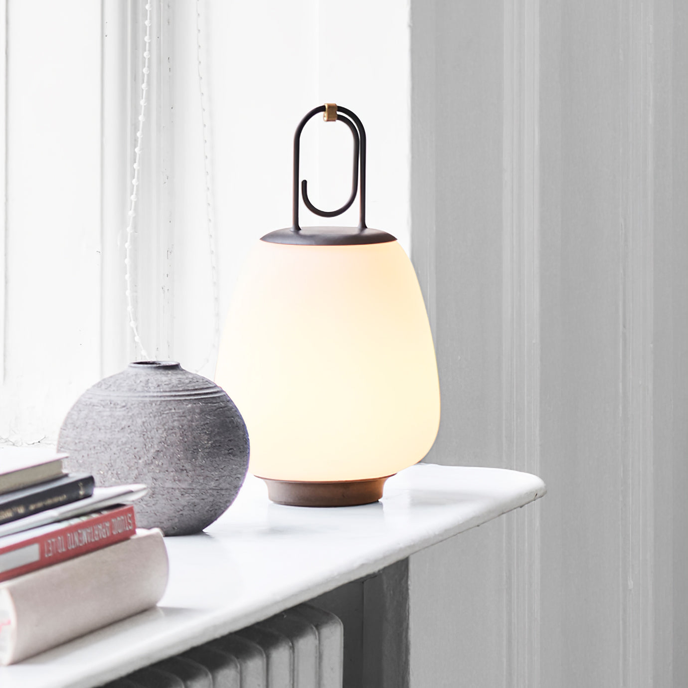 Lampe de Table Portable – Éclairage Élégant pour Maison et Bureau, Design Chic